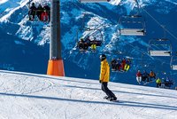 Zimní dovolená: Navzdory krizi si je Češi dopřávají. Vede lyžování v Itálii či Rakousku