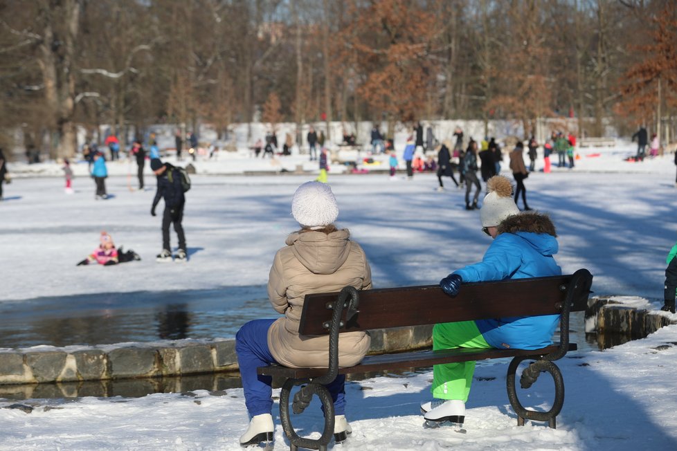 Zimě odzvonilo, začíná meteorologické jaro. Mrazivě.