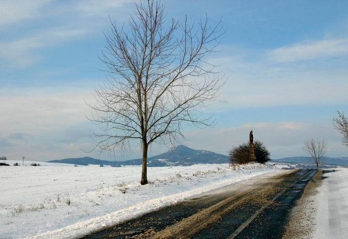 Zimní krajina s horou Sedlo