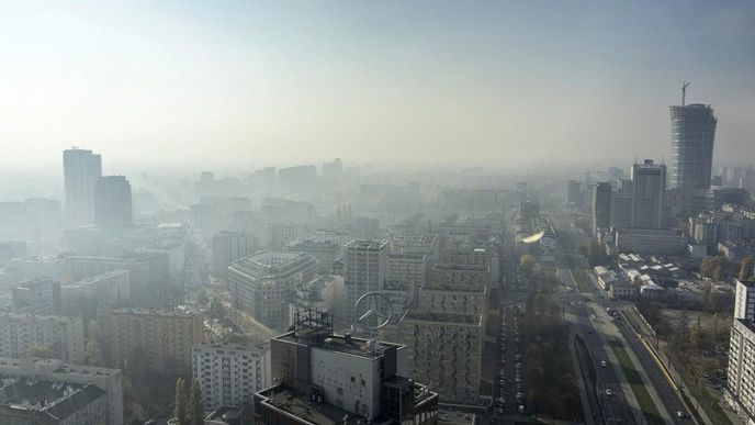 Zimní smog ve Varšavě