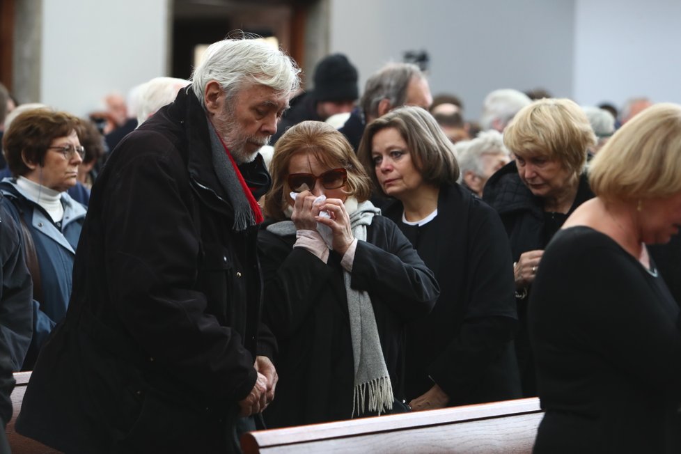 Poslední rozloučení se Stanislavem Zindulkou v pražských Strašnicích.