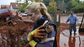 Bahnitá voda obsahující žíravinu usmrtila nejméně čtyři obyvatele.