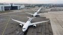 Zisk typové certifikace pro letoun A350 Airbus oslavil společným letem všech pěti testovacích letadel Zisk typové certifikace pro letoun A350 Airbus oslavil společným letem všech pěti testovacích letadel