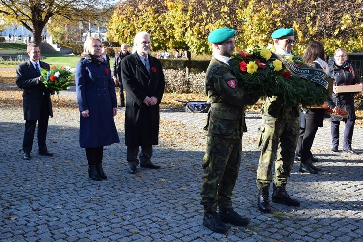 V Zítkových sadech proběhla pieta za válečné veterány.