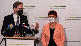 Uvedení ministrů do úřadu: Anna Hubáčková (KDU-ČSL) se ujala ministerstva pro životní prostředí (18.12.2021)