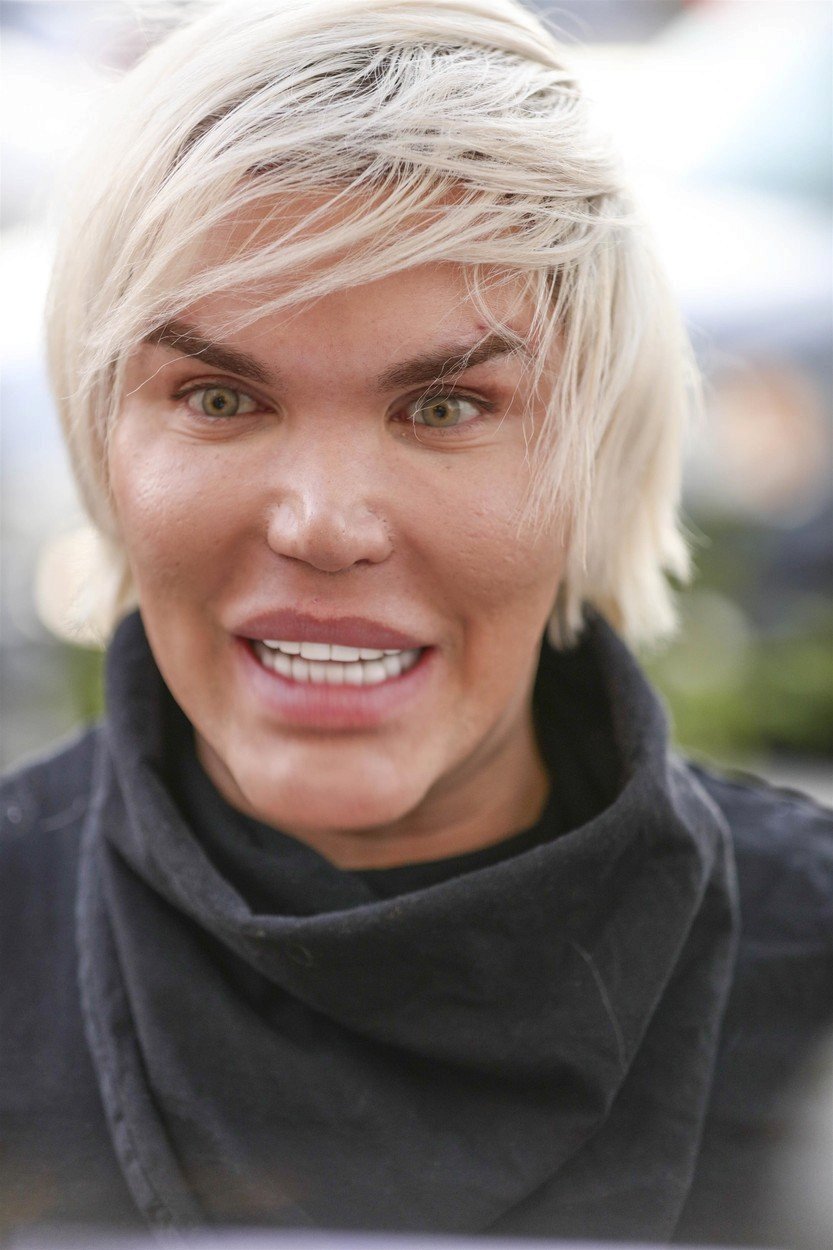 Živý Ken Rodrigo Alves