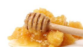 Krystalizace medu není na závadu.