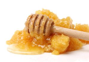 Krystalizace medu není na závadu.