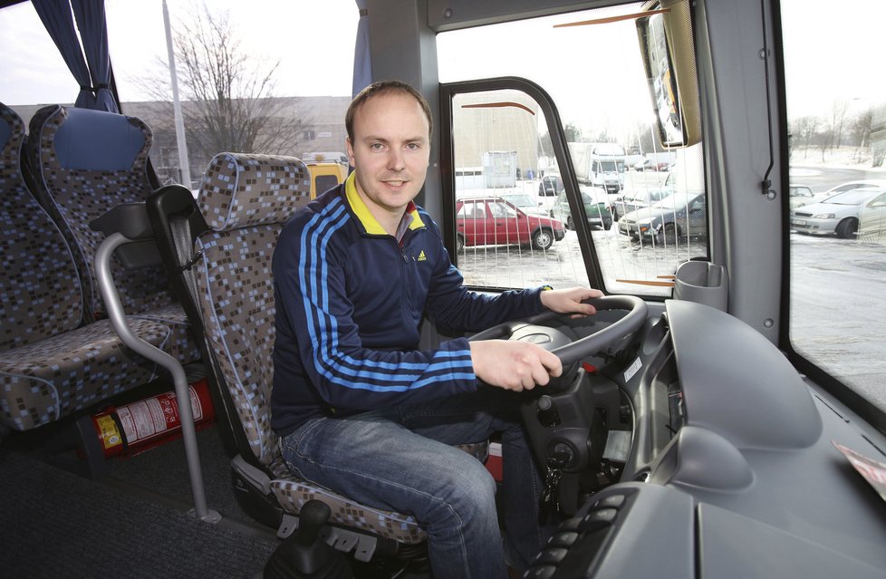 Redaktor Blesku si zkusil jízdu autobusem na vlastní kůži.