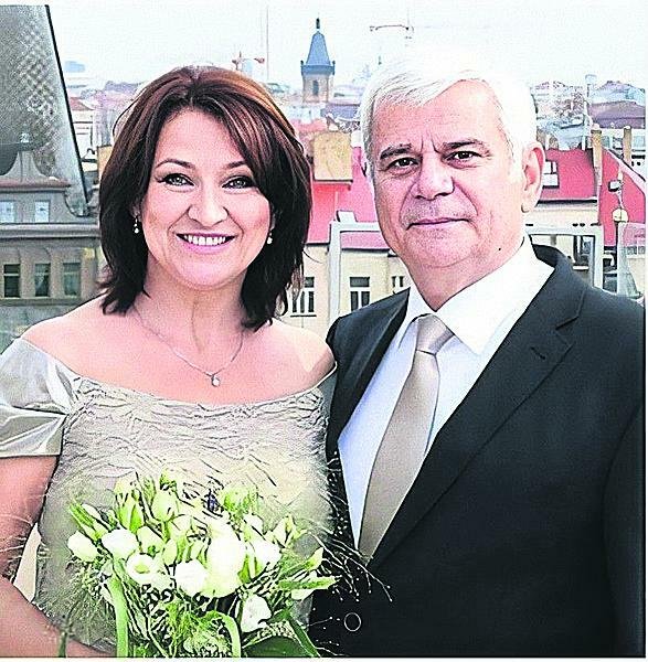 28. 6. 2013 Tajná svatba Petra a Zlaty ve Zlaté Praze.