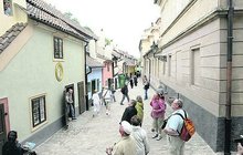 Zlatá ulička: Na Pražském hradě připomíná muzeum, ta v Turnově ale žije