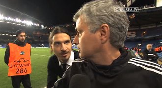 VIDEO: Zlatan vybafl na Mourinha. Hodně štěstí, řekl a objali se