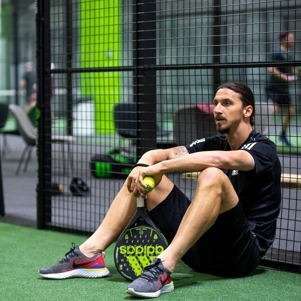 Zlatan Ibrahimovic měl pozitivní test na COVID-19 a AC Milán tak v 3. předkole Evropské ligy nepomůže