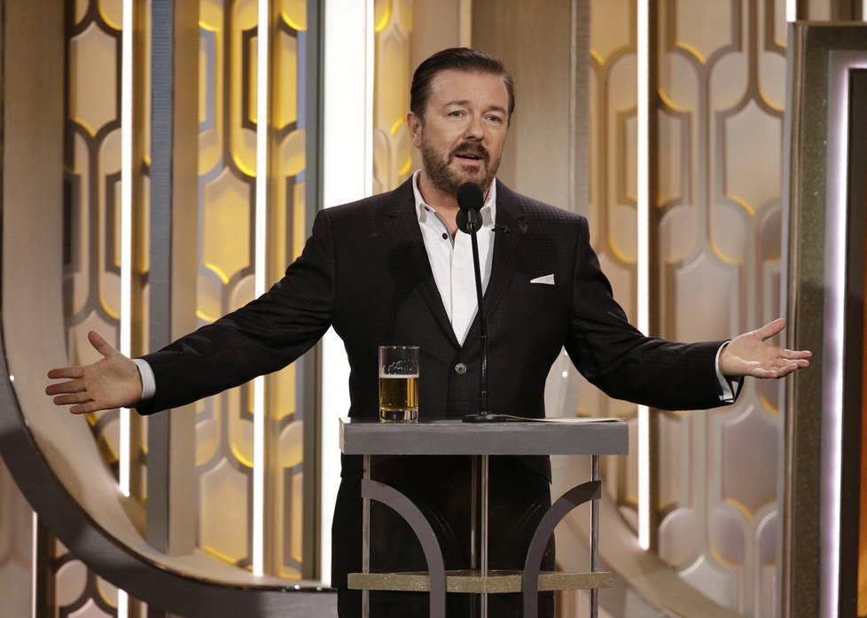 Ceremoniál v Los Angeles uváděl britský komik Ricky Gervais, známý například ze seriálu Kancl.