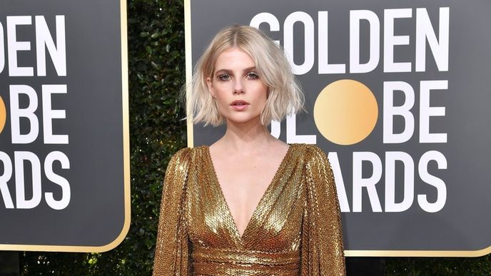 Lucy Boynton v Celine.