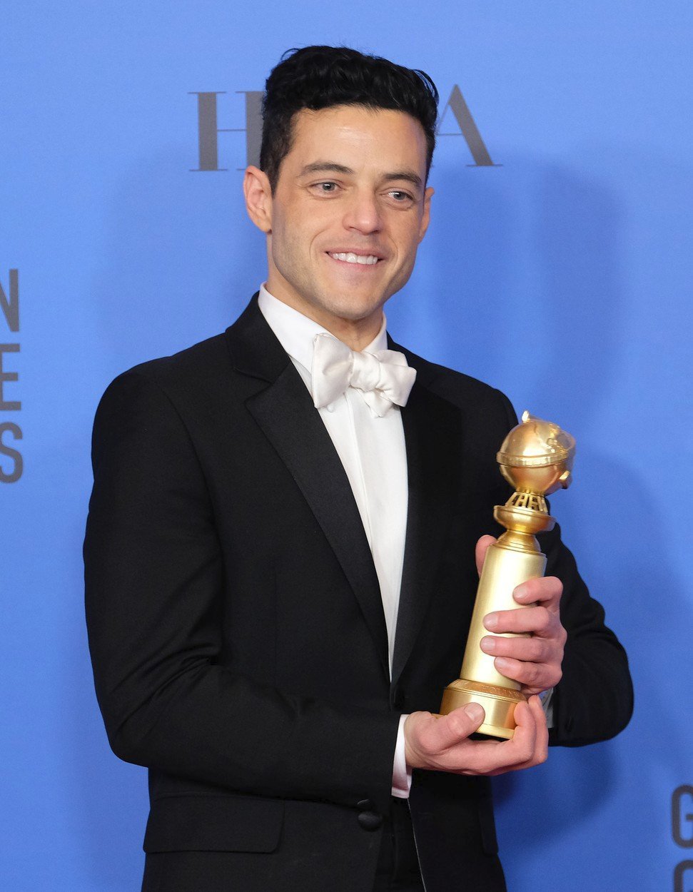 Rami Malek získal Zlatý Glóbus za Nejlepší mužskou roli Freddieho Mercuryho ve snímku Bohemian Rhapsody.