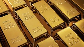 Zlato dosáhlo rekordní ceny. Důvodem jsou úroky i válka na Blízkém východě