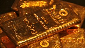Cena zlata vyšplhala do rekordních výšin.