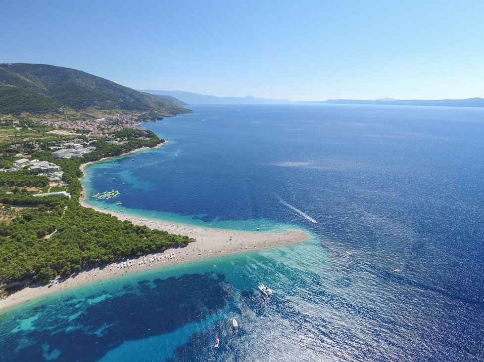 U Jadranu se přemnožených komárů bát nemusíte, uklidňuje Chorvatské turistické sdružení.