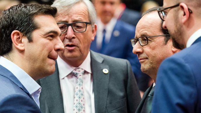 Zleva: řecký premiér Alexis Tsipras, předseda Evropské komise Jean-Claude Juncke, francouzský prezident Francois Hollande a belgický premiér Charles Michel