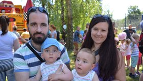 Setkání vymodlených dětí ve Zlíně: Maxík utekl hrobníkovi z lopaty, říká jeho maminka