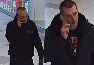 Sehraní zloději kradou elektroniku v pražských nákupních centrech.