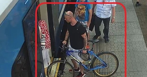 Policisté pátrají po zloději, který ukradl v Břeclavi pánské horské kolo.