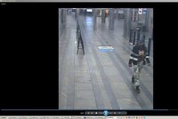 Zloděj v pražském metru: Na ukradeném vozíku odfrčel jako na koloběžce