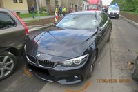 Neskutečný packal: Zloděj převážel kradené BMW přes hranice, když tam bylo policejní cvičení