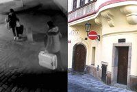 Zloději okradli spící turisty v hotelu v Praze. Odešli s lupem za půl milionu