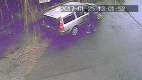 Otřesné video: Zloděj ukradl auto i desetiměsíčním miminkem uvnitř.