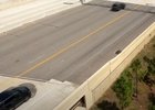 Záhadná žlutá čára na floridské silnici ukázala, proč elektronika v autě nesmí mít hlavní slovo