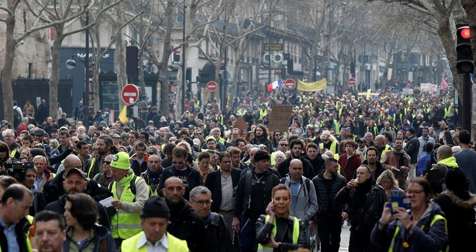 Ve Francii pokračovaly protesty žlutých vest. (23.3.2019)