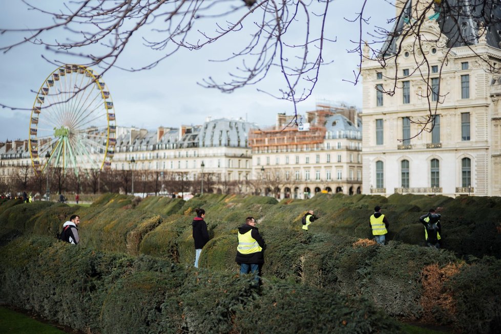 V Paříži proběhly další protesty žlutých vest. (22. 12. 2018)