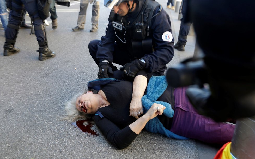 Ve Francii pokračovaly protesty žlutých vest. (23.3.2019)