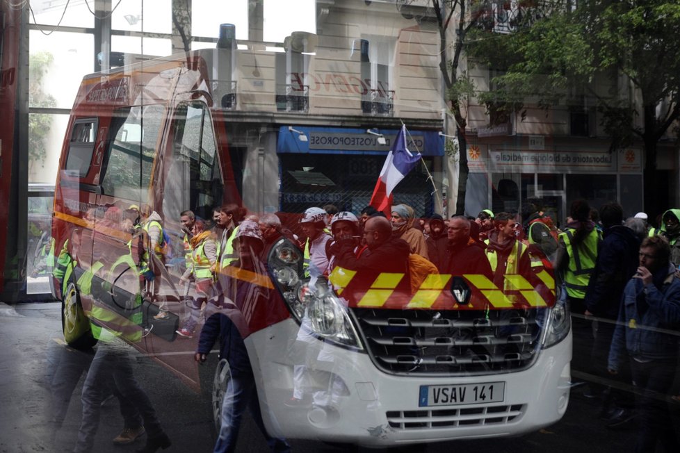 Žluté vesty už po 25 protestovaly proti vládě. Poslední sobotní protesty se obešly bez zranění