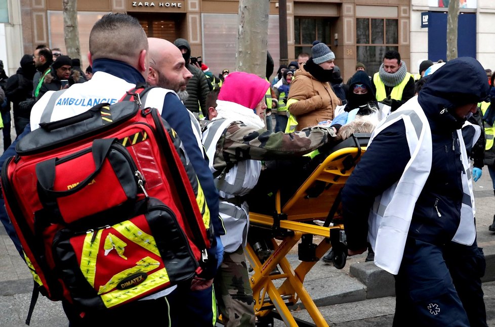 Protesty takzvaných žlutých vest v Paříži (15.12.2018)