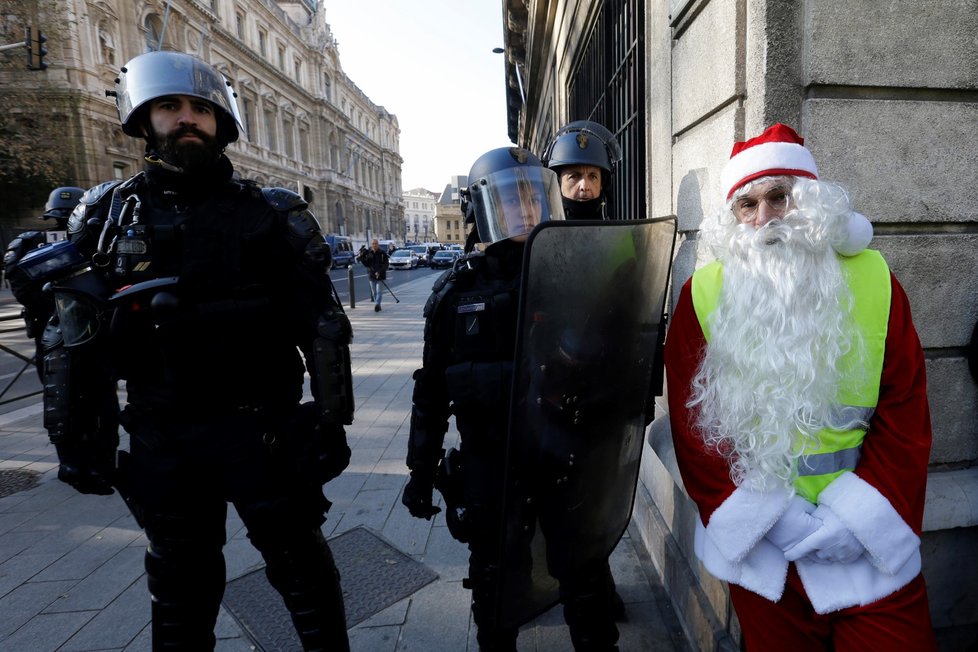 Protesty takzvaných žlutých vest v Paříži (15.12.2018)