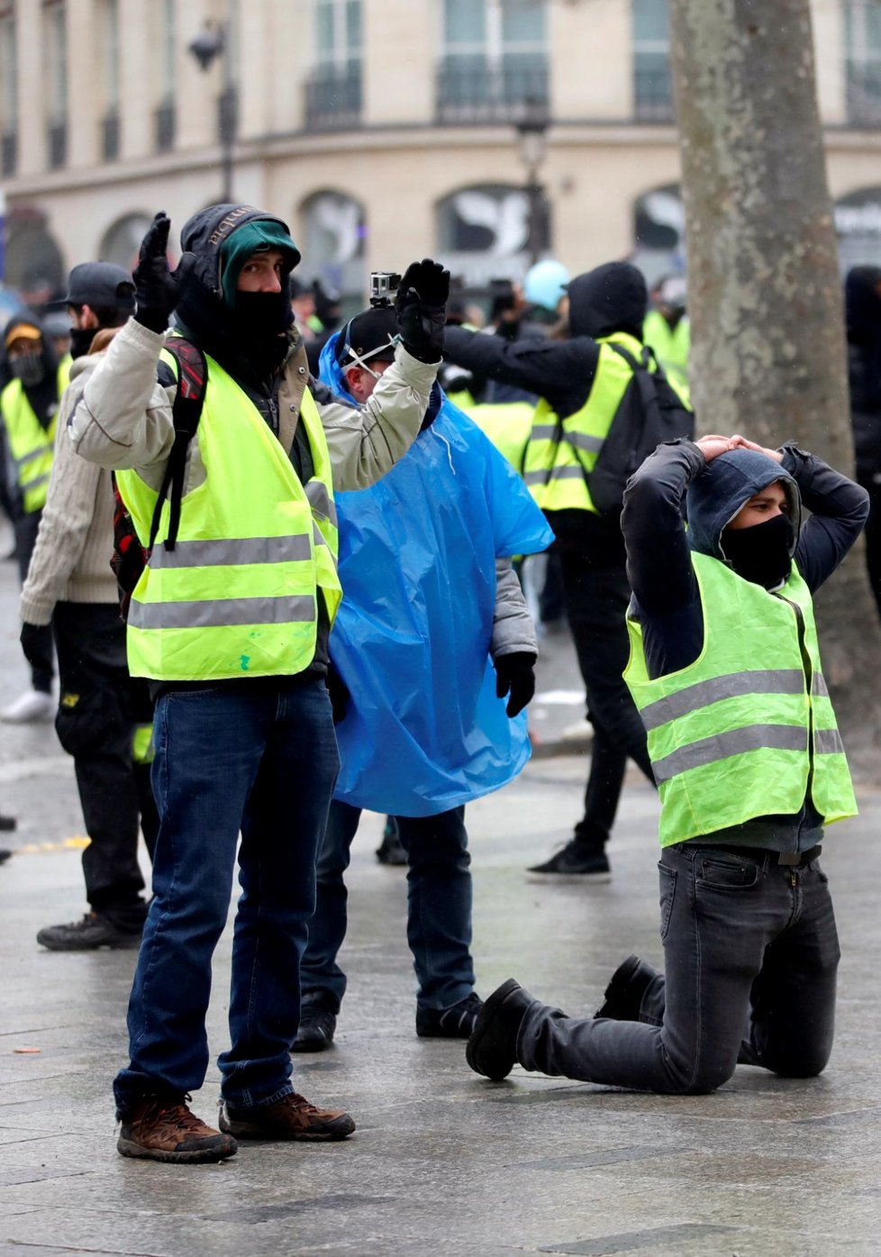 Protesty takzvaných žlutých vest v Paříži (15.12.2018)