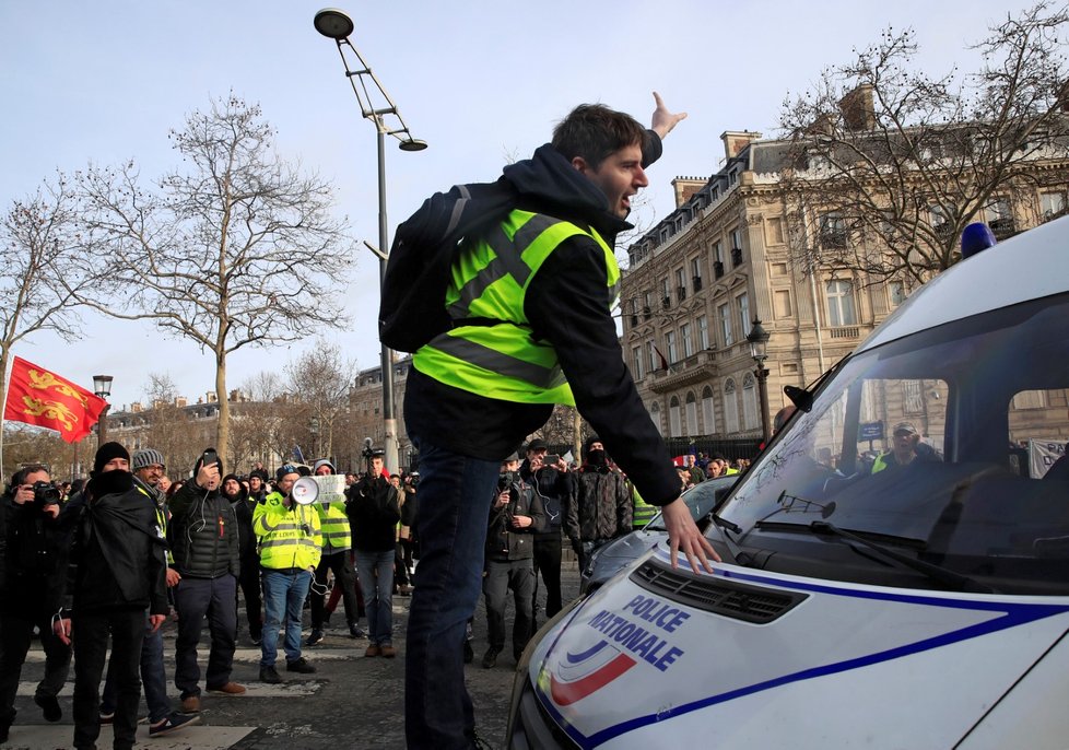 Protesty žlutých vest ve Francii (9.2.2019)