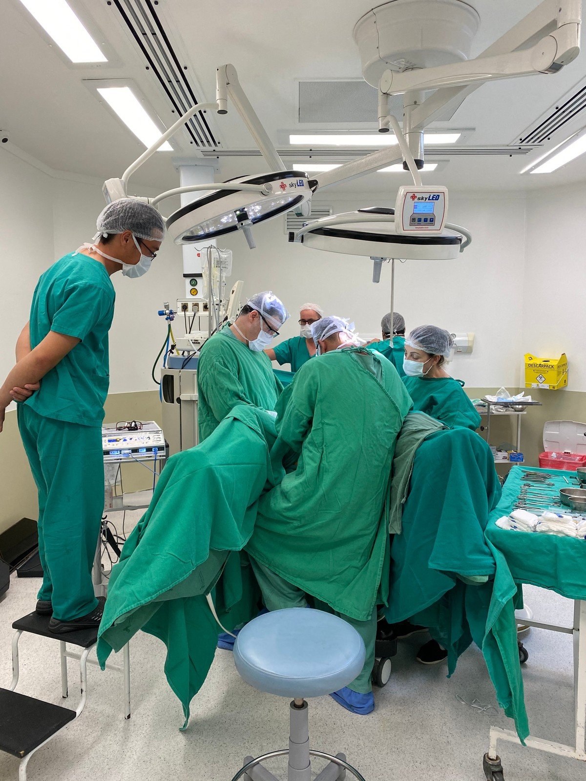 Operace v Transgenderovém centru Brazil provedl doktor Jose Martins.