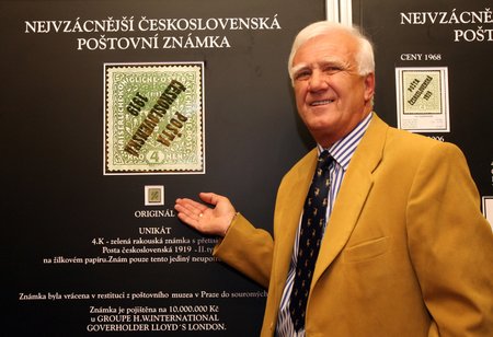Ludvík Pytlíček nasbíral za svůj život známky za 100 miliónů korun!