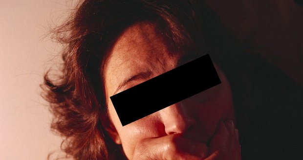 Skandál na dovolené v Chorvatsku: Ženu znásilnili v hotelovém pokoji vedle manžela!