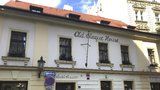 Místo žhavé noci velikonoční peklo: Turistku v Praze znásilnilo šest cizinců, hrozí jim až deset let vězení