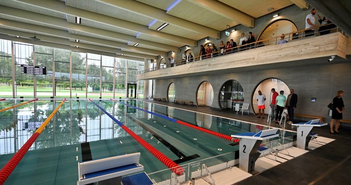 Znojmo otevřelo moderní bazén: Zadlužilo se na 20 let