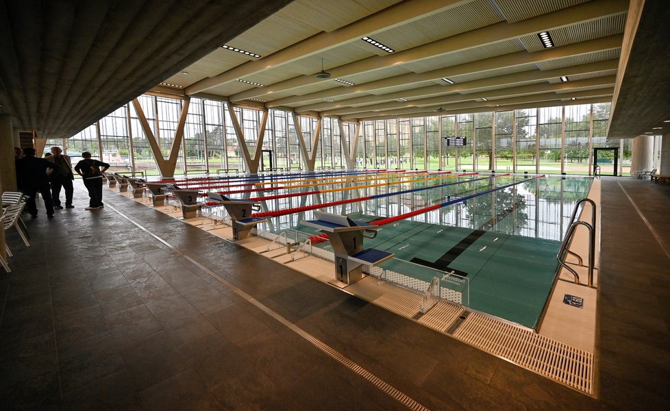 Znojmo otevřelo moderní krytý bazén.