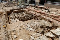 Překvapení ve Znojmě: Archeologové tu našli  středověký most