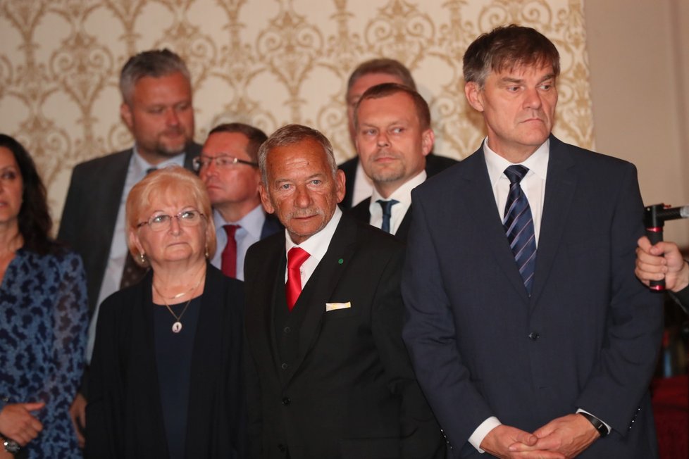 Předseda Senátu ČR Jaroslav Kubera (ODS) na recepci pořádané čínskou ambasádou v pražském paláci Žofín (25. 9. 2019)