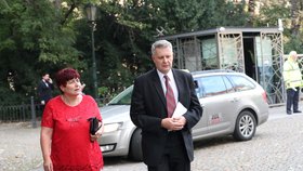 Místopředseda KSČM Stanislav Grospič na recepci pořádané čínskou ambasádou v pražském paláci Žofín (25. 9. 2019)