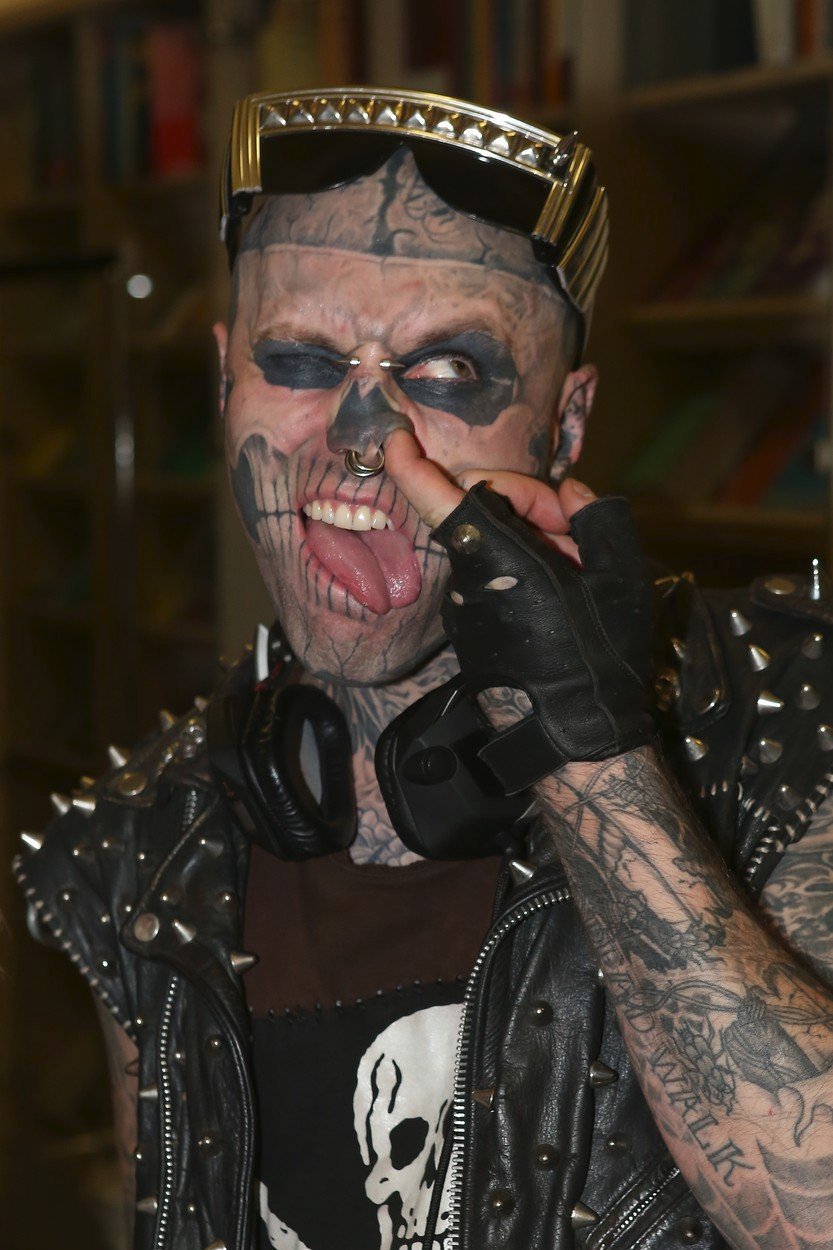 Zemřel Rick Genest alias Zombie Boy. V roce 2014 navštívil Prahu.